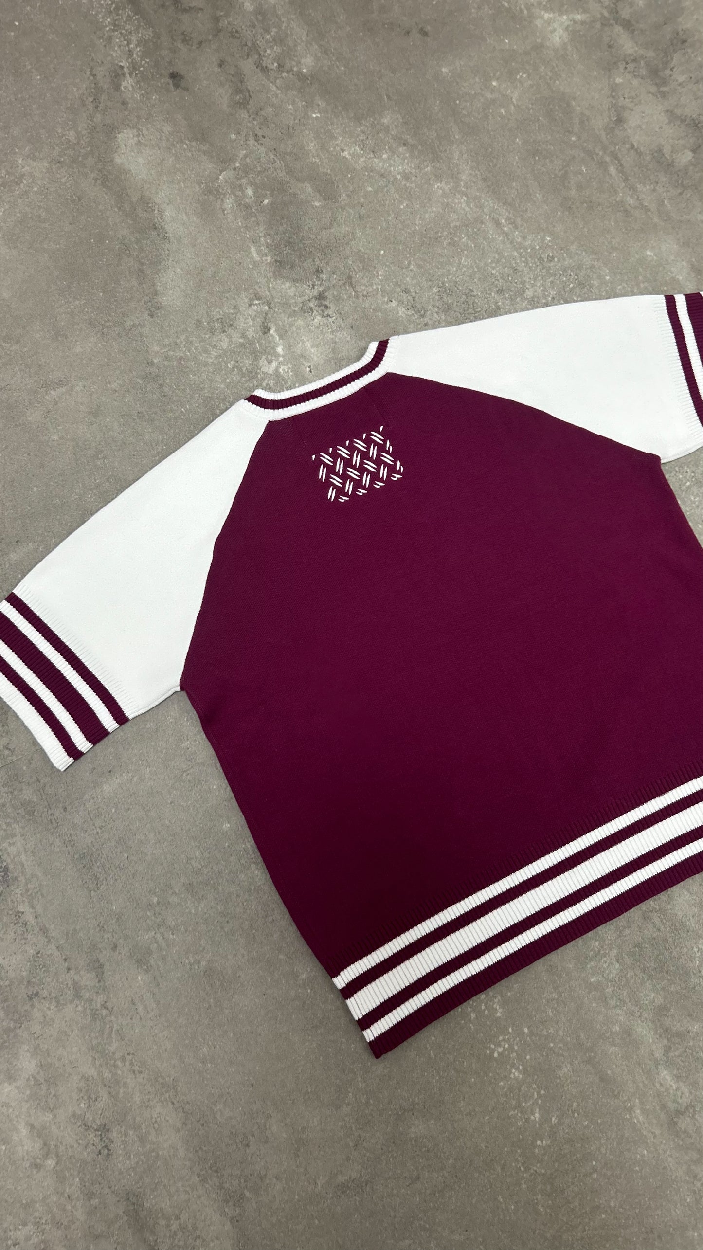 COLLEGE KNIT